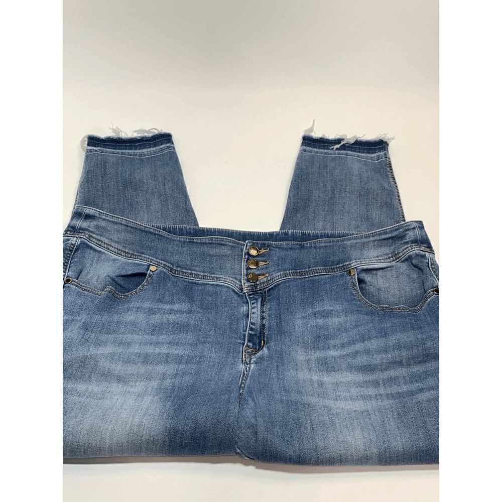 Lane Bryant High Rise Super Stretch Raw Hem Skinny Jean Size 24P